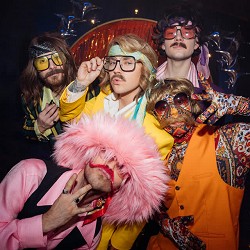 Артем Пивоваров, The Вуса, Kalush Orchestra - Підманула